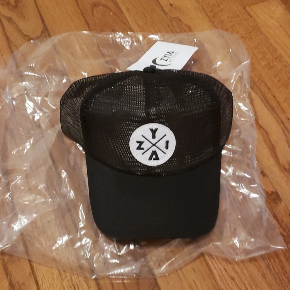 Zyia black mesh trucker hat
